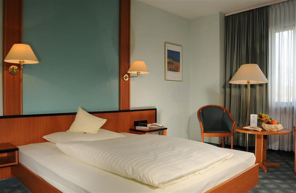 Leonardo Hotel Munich City North Ruang foto